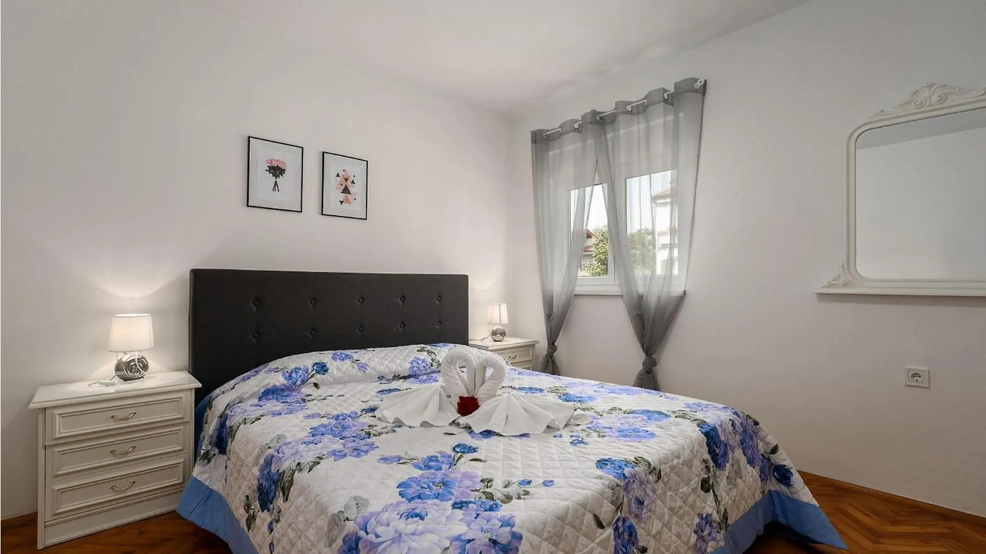 App Laura Villa Porec