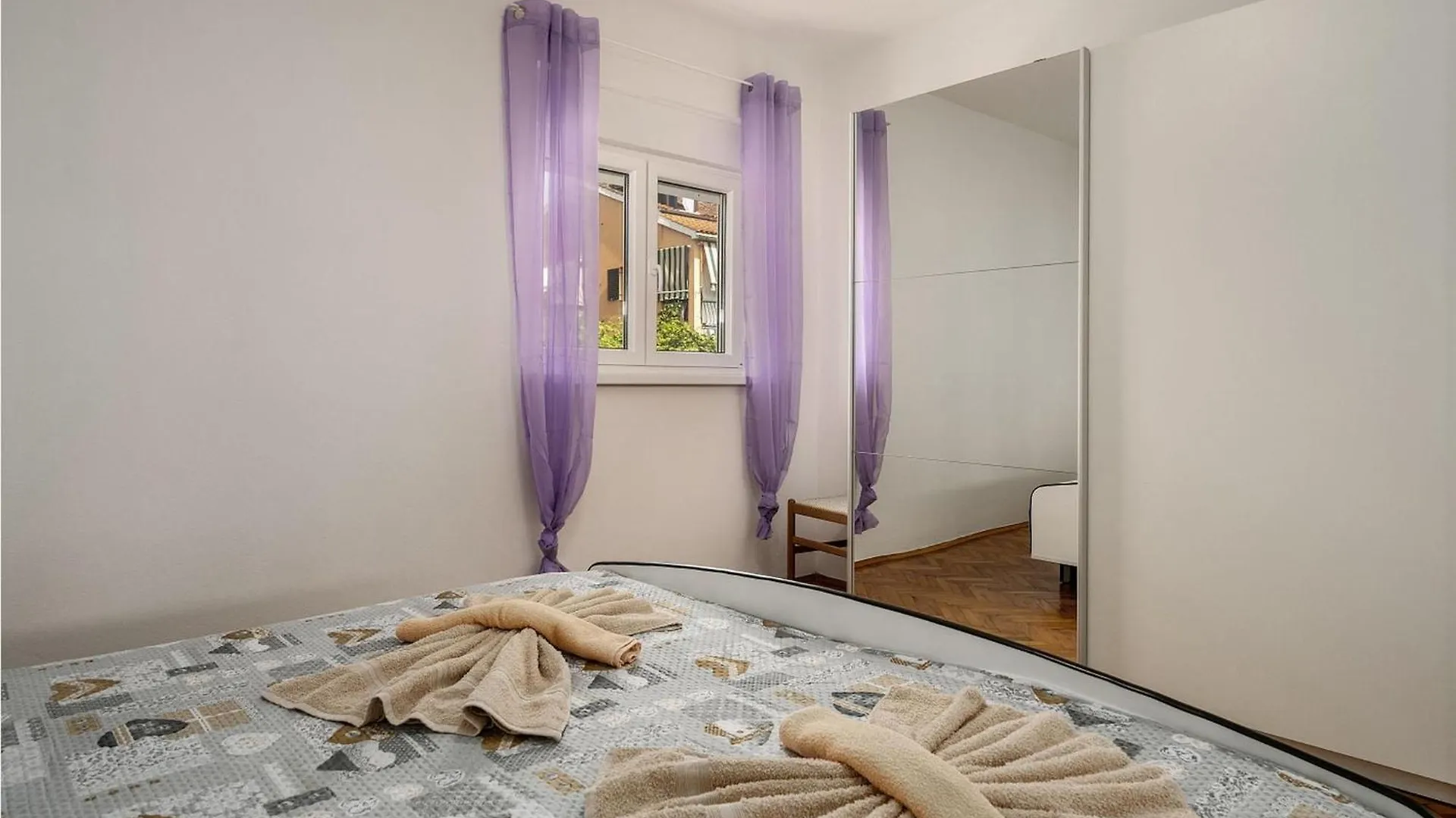 App Laura Villa Porec Holiday home