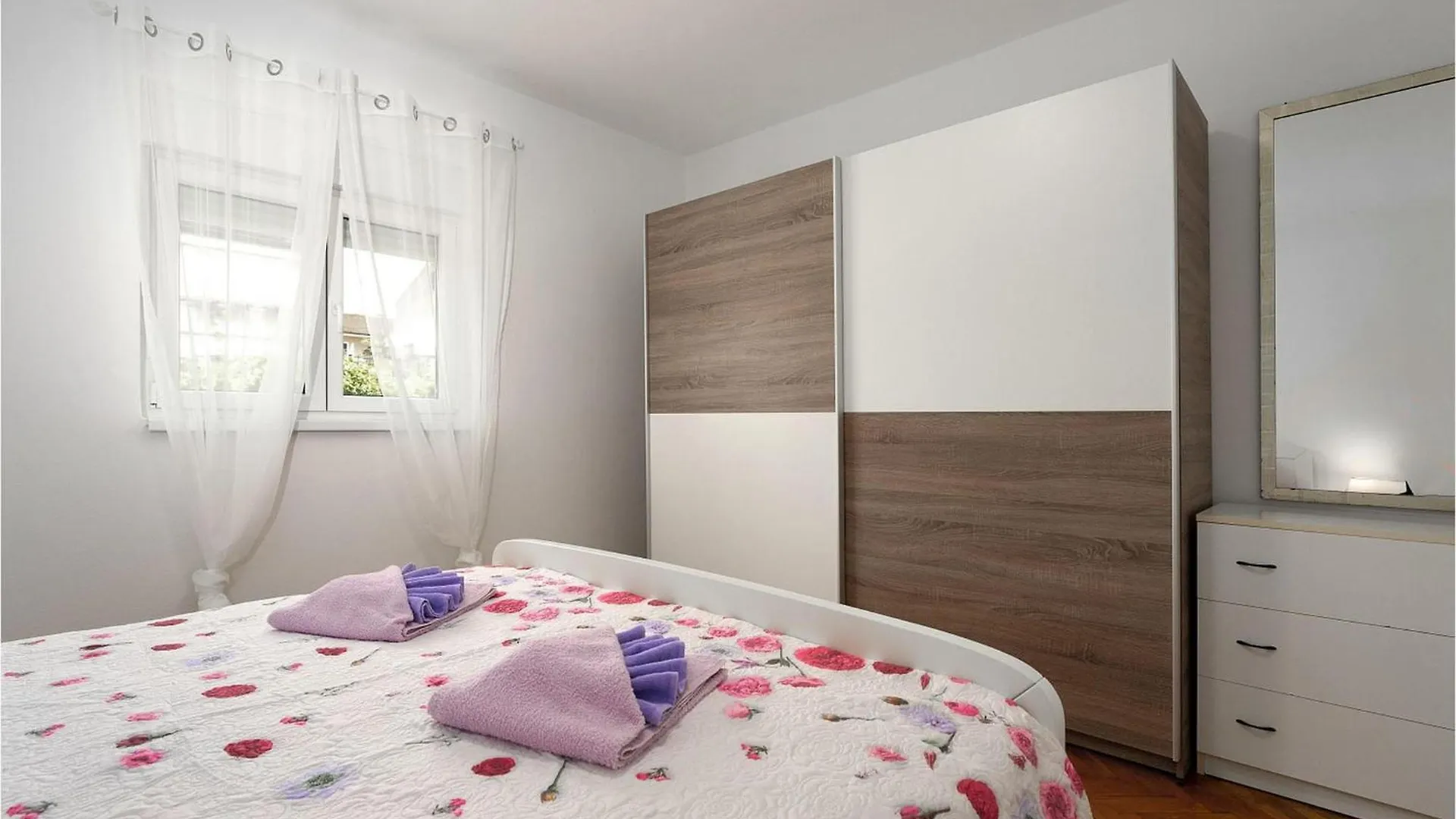 App Laura Villa Porec